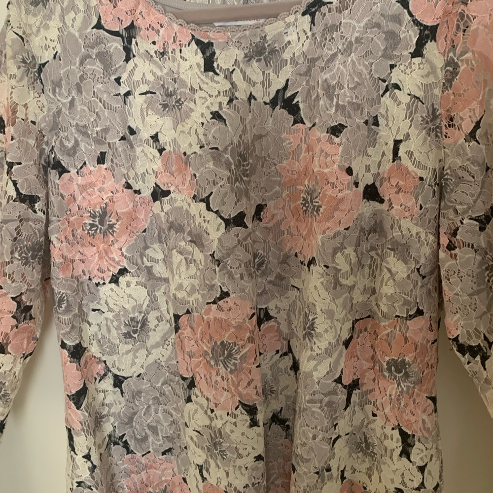 Isaac Mizrahi Pink, Black, White and Gray Floral Lace Blouse Fully Lined